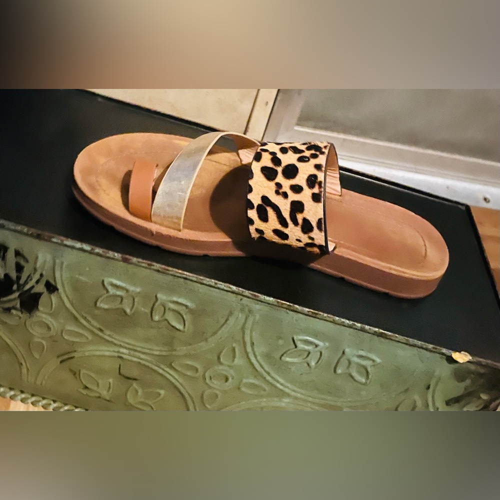 Sandals - Picture 5 of 6